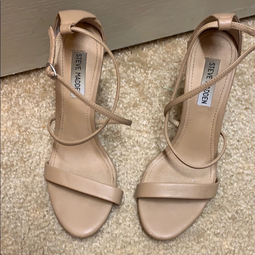 Steve Madden nude heels size 8